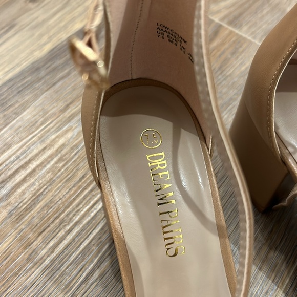 🤩 SALE DREAM PAIRS Women's Low-Chunk Low Heel Pump Sandals - Picture 4 of 5